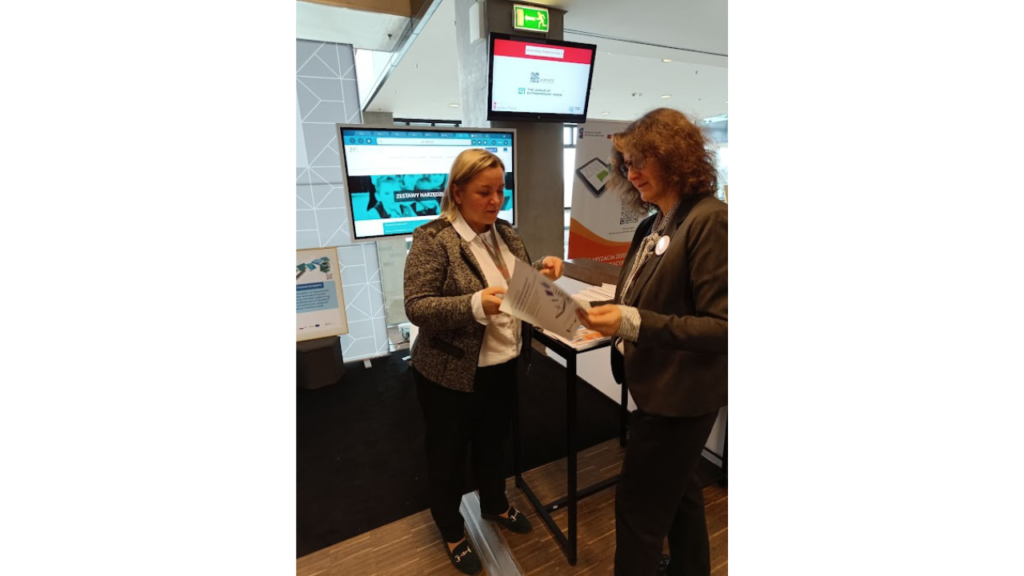 Magdalena Jakubowska, ekspert ds. upowszechniania i komunikacji, i Barbara Wałecka, ekspert ds. dostępności treści internetowych (WCAG)