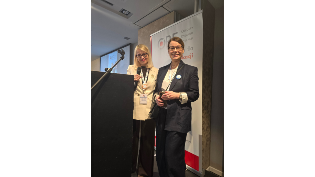 od lewej: kierowniczka projektu Magdalena Brewczyńska, Ewa Broma – Bąk – managerka projektu