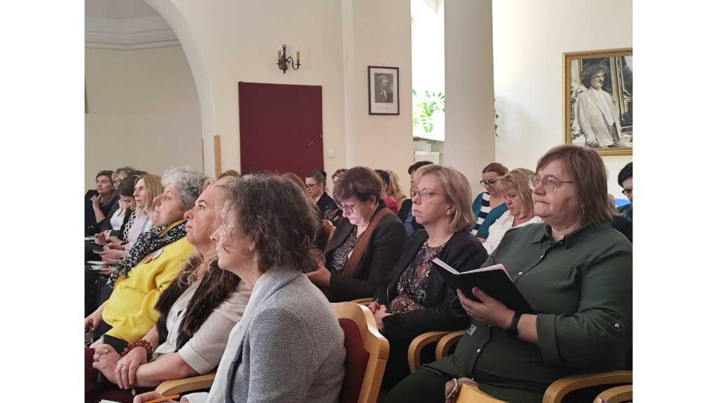 Uczestnicy spotkania z wizytatorami ds. edukacji włączającej