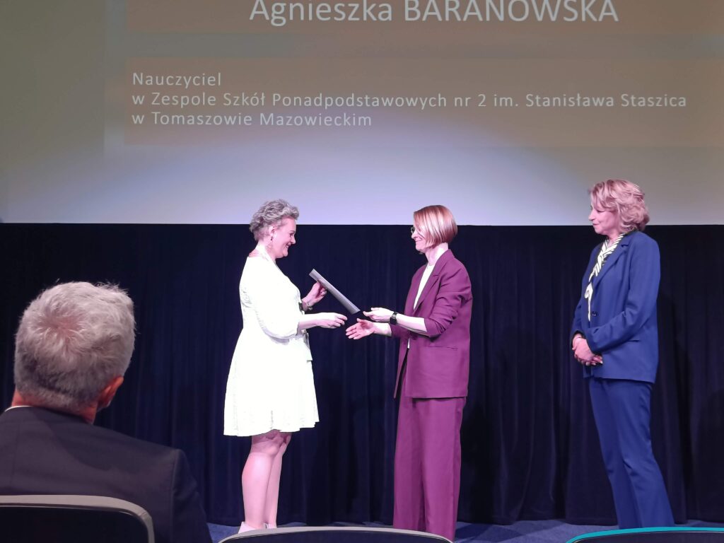 Agnieszka Baranowska, Ewa Zielińska, Teresa Sosnowska