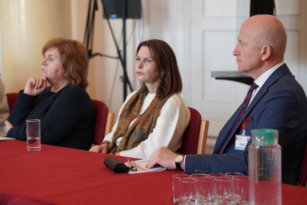 Przedstawiciele Kuratoriów Oświaty, Wojewódzcy konsultanci ds. psychiatrii