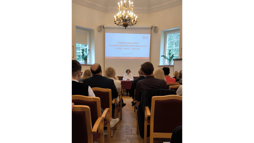 Wicedyrektor Departamentu Kształcenia Ogólnego MEN Anna Dakowicz-Nawrocka przedstawia kierunki polityki oświatowej państwa