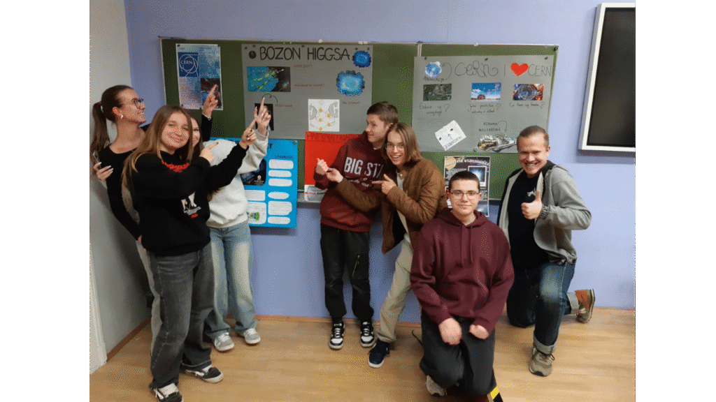 Uczniowie Zespołu Szkół Ponadpodstawowych na lekcji poświęconej CERN