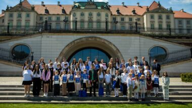 Uczestnicy konkursu „Zamek Królewski w dziecięcej wyobraźni. W europejskiej stolicy”