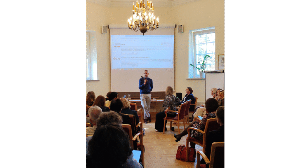 Wystąpienie naczelnika Wydziału Wsparcia Edukacyjno-Specjalistycznego Departamentu Edukacji Włączającej w MEN Jana Kosińskiego-Gortycha w Centrum Szkoleniowym w Sulejówku