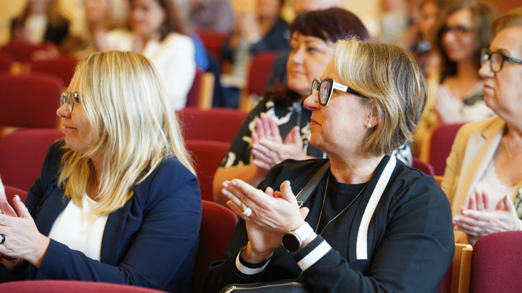 Uczestnicy spotkania informacyjno-konsultacyjnego w auli Ośrodka Rozwoju Edukacji