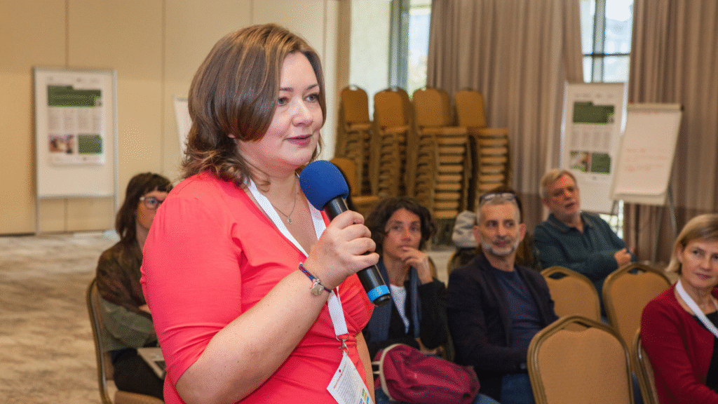 Marta Gontarska (Grupa Zagranica) podczas sesji pytań i odpowiedzi