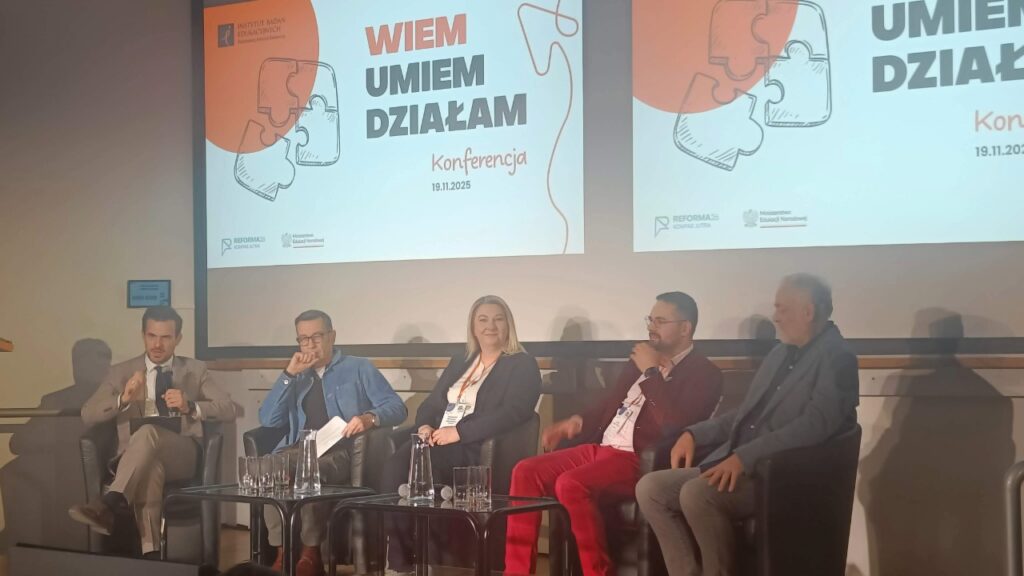 Panel dyskusyjny, od lewej: prowadzący Tomasz Gajderowicz, Witold Bobiński, Małgorzata Borowska-Leszczyszyn, Karol Dudek-Różycki i Marcin Karpiński
