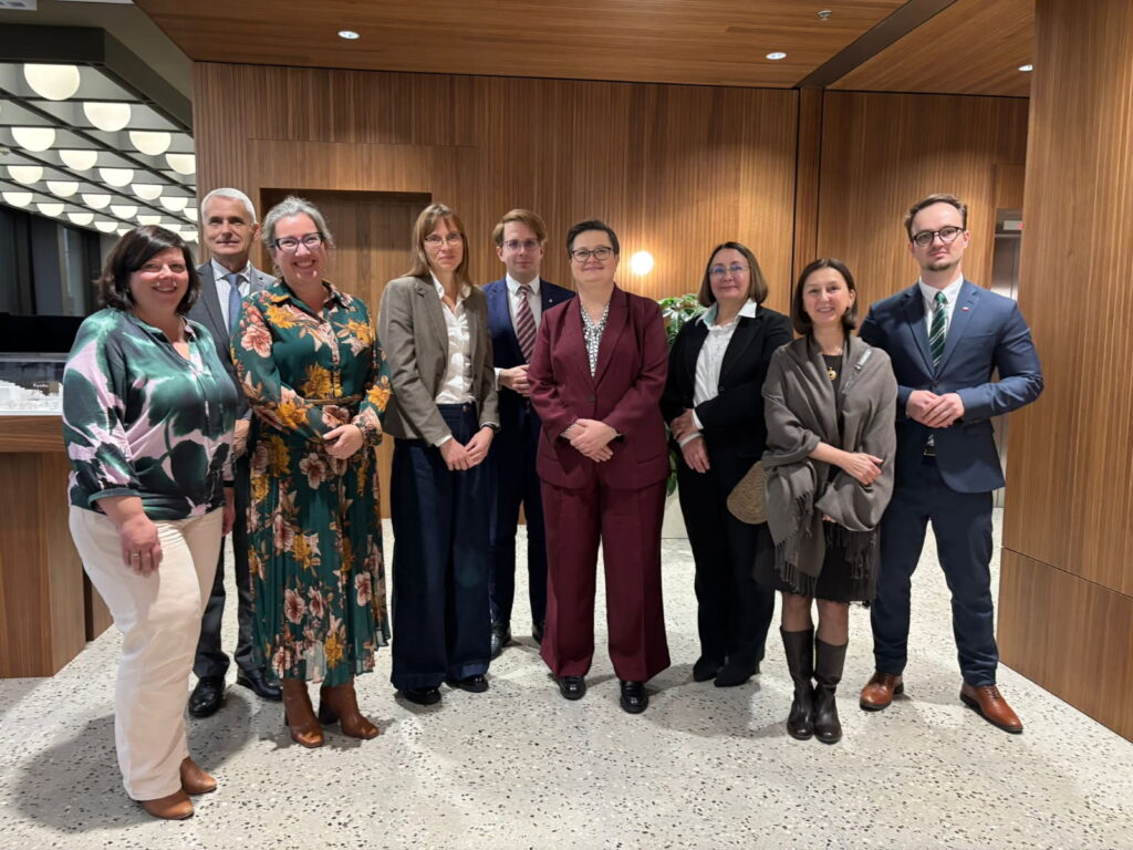 Wizyta delegacji w Szkole Polskiej im. Wacława Micuty w Genewie