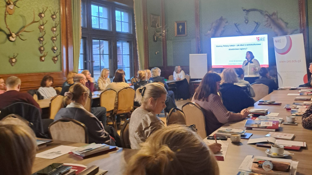 Uczestnicy szkolenia podczas zajęć