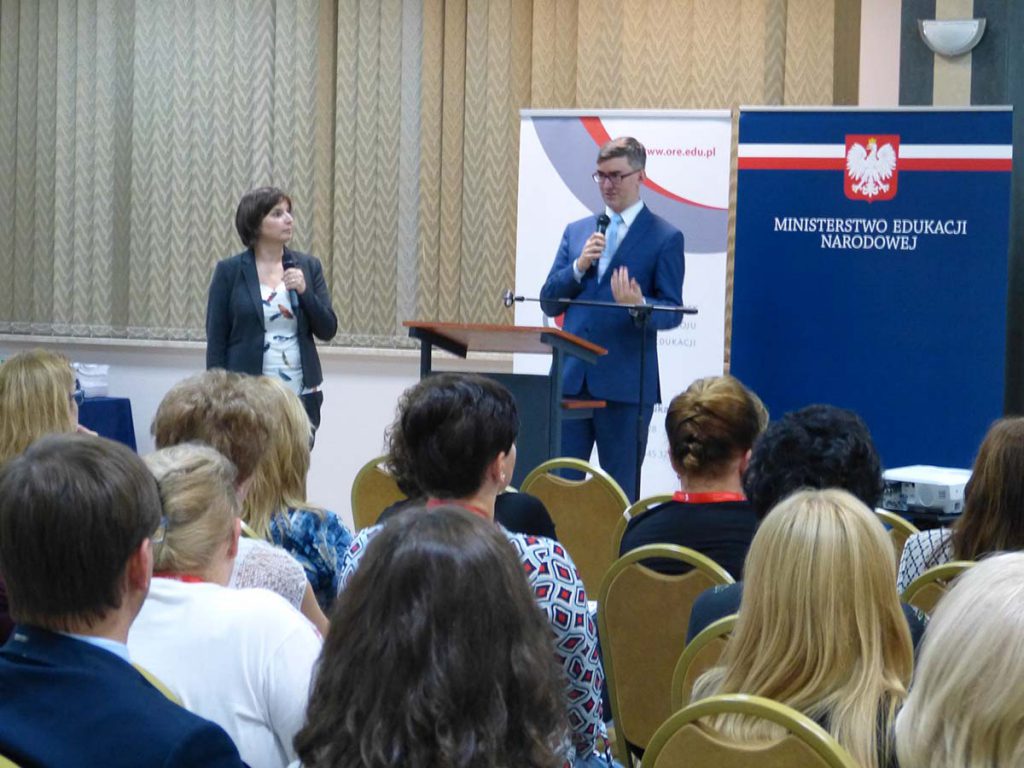 Emilia Maciejewska i Piotr Bartosiak (MEN) podczas prezentacji