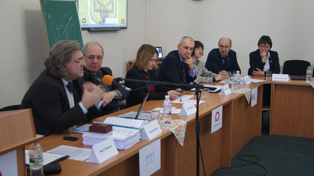 Na pierwszym Planie Roman Shyyan ukraiński koordynator projektu i Paweł Hobzey Wiceminister Edukacji i Nauki Ukrainy