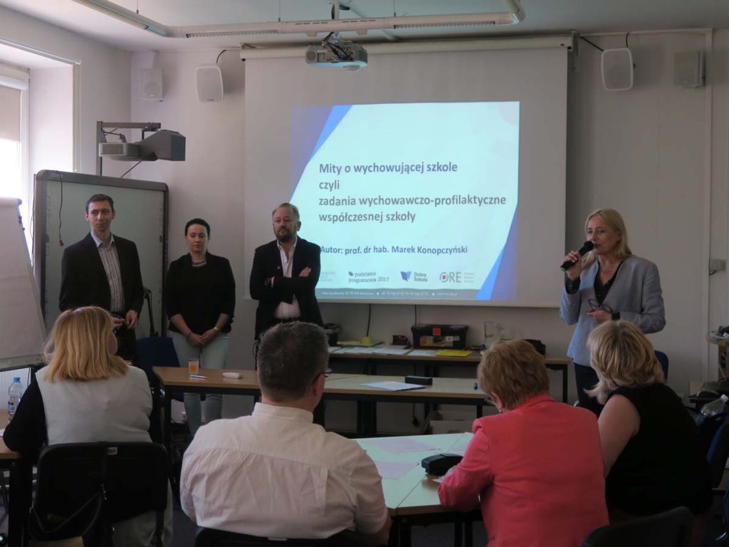 Wicedyrektor ORE Marzenna Habib otwiera podczas szkolenia dla nauczycieli konsultantów i doradców metodycznych „Program wychowawczo-profilaktyczny szkoły i placówki”