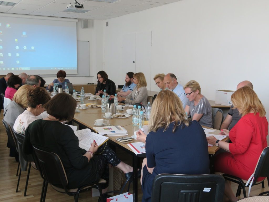 Dyrektorzy szkół, w których realizowany będzie pilotaż „Modelu szkoły ćwiczeń”