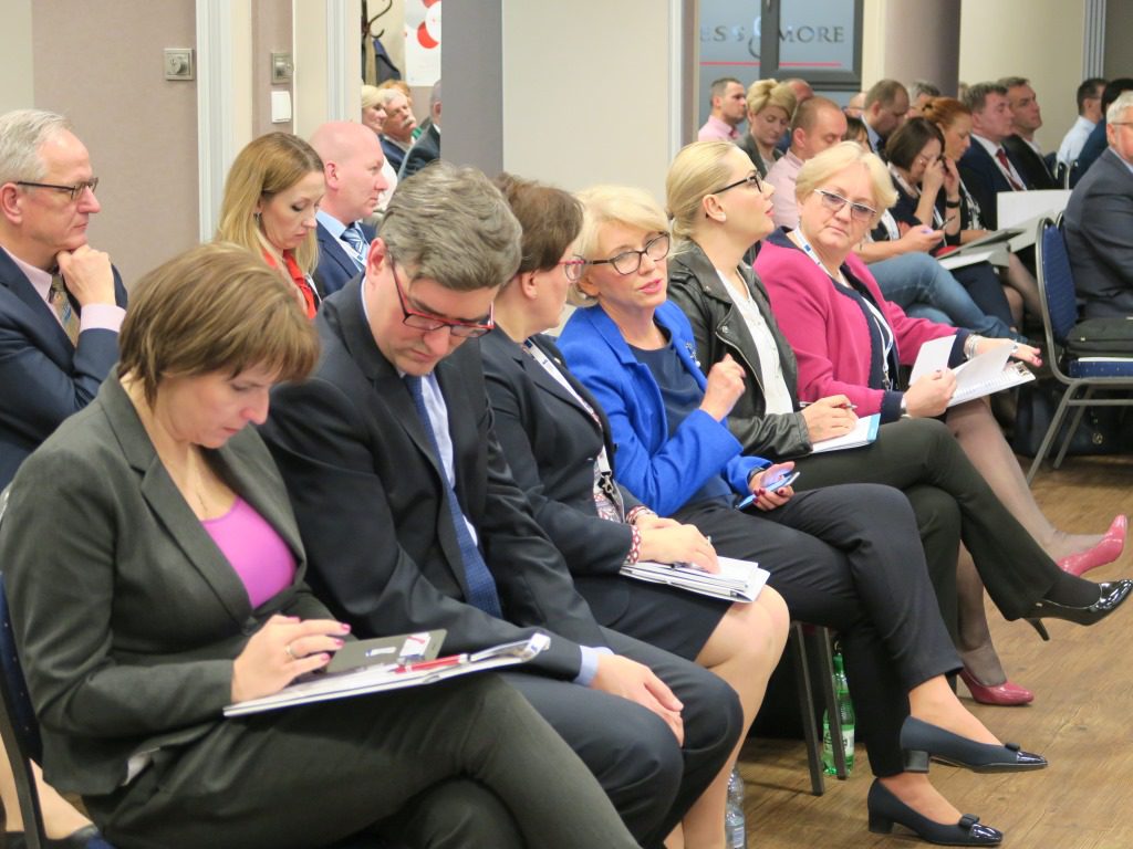 od lewej: Emilia Maciejewska, Piotr Bartosiak, Urszula Martynowicz, Marzena Machałek, Urszula Pasieczna, Bożena Mayer-Gawron