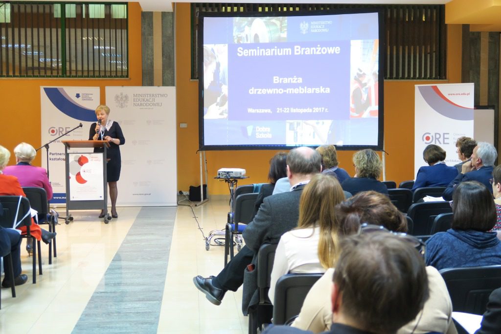 Ekspert branży drzewno-meblarskiej Bożena Krasnodębska