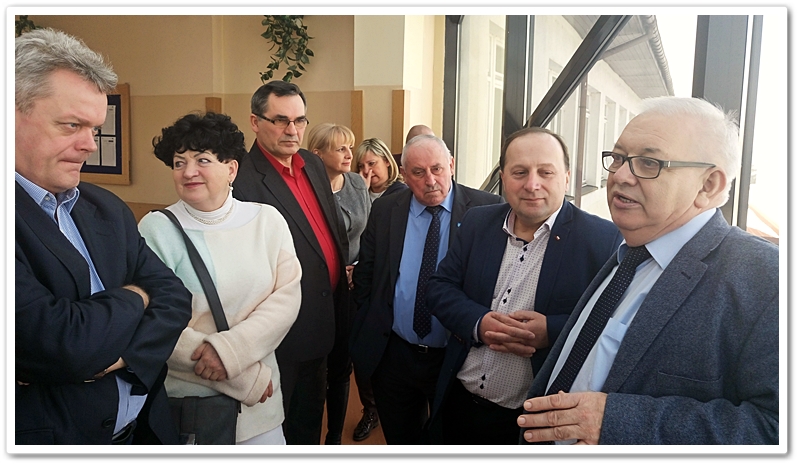 Powiatoiwa Grupa Wymiany doświadczen w Jędrzejowie